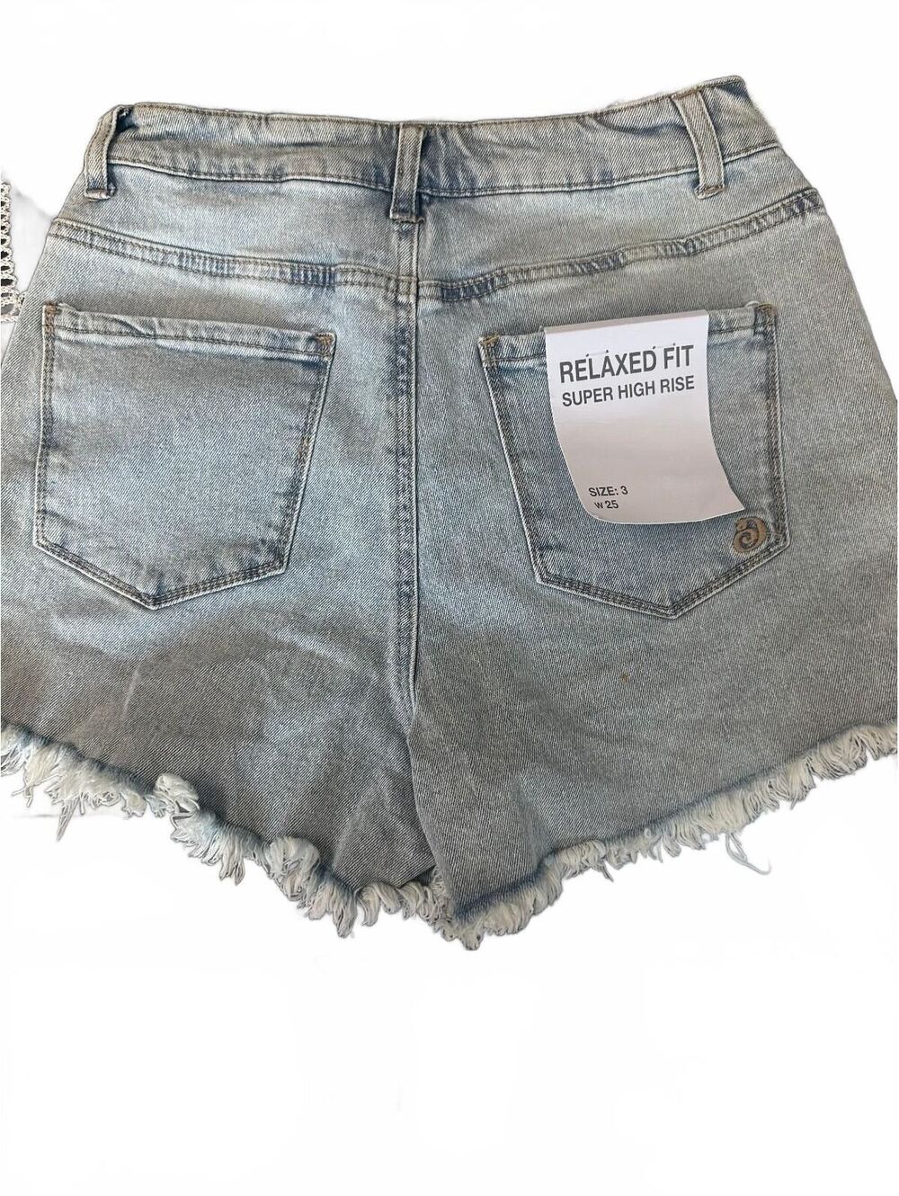Indigo Rein Denim Shorts Cherry Embroidered Relaxed Fit Size 3 Medium Blue - Picture 4 of 4
